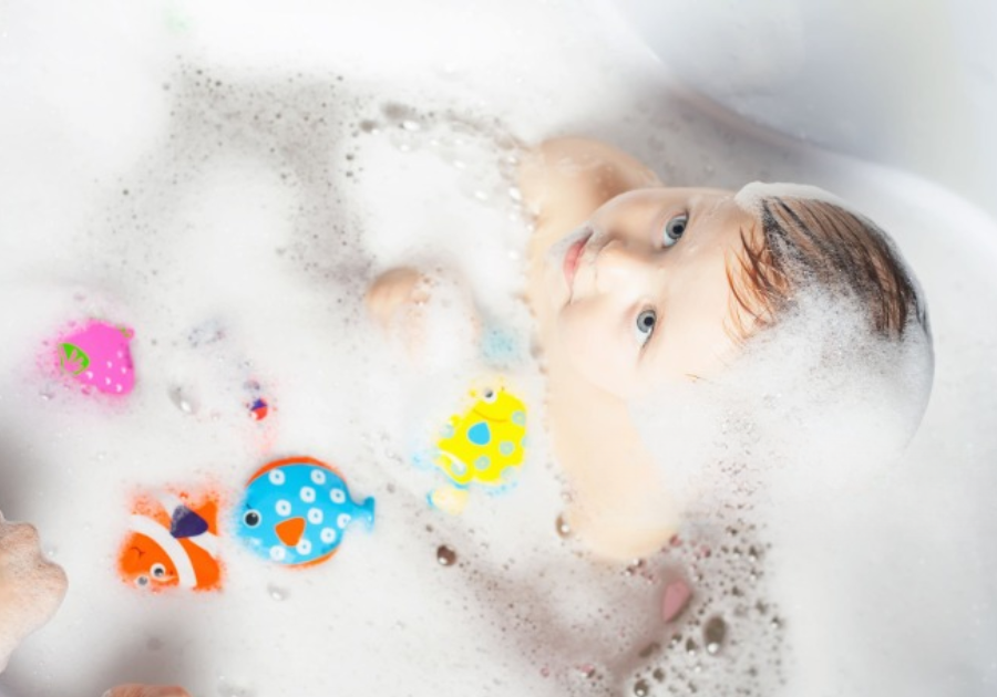 10 Brinquedos de Banho e Piscina para Tornar a Hora do Banho Divertidae